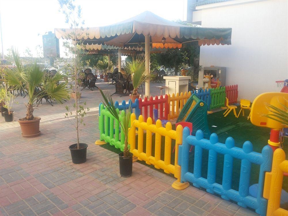 Hotel Royal Residence Branch Umm al-Quwain Exterior foto